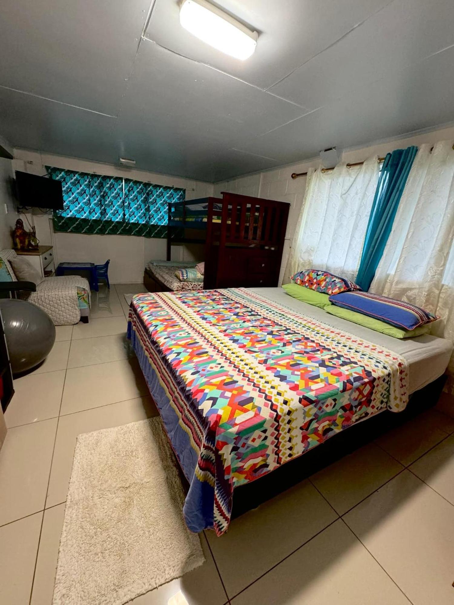 Mirimiri Spa Homestay Ngatangiia Exterior photo